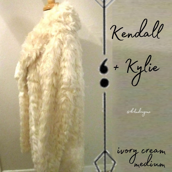 NWT Fully Lined Fur Coat Vegan Cream Ivory Fur Pea Coat Overcoat - Picture 9 of 16